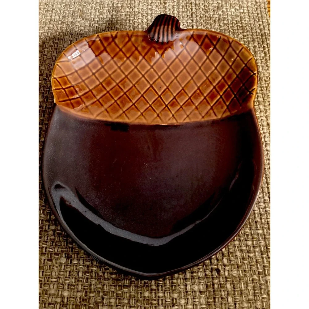 Fall Thanksgiving Harvest Stoneware Acorn Plate 2011 Better Homes & Gardens EUC!